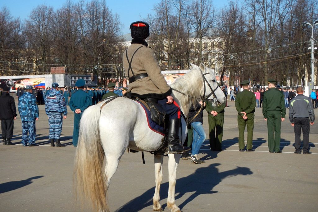 Конные казаки на репетиции парада Победы - 2015