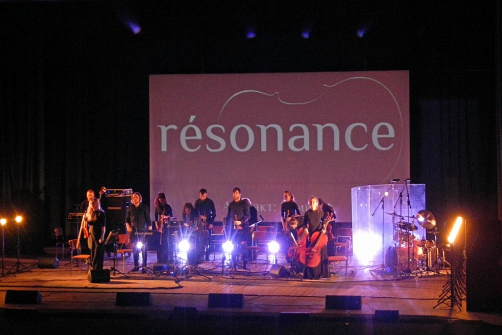 группа resonance на концерте в Кирове