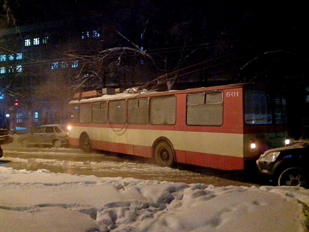 Авария на ул. Красноармейской в Кирове 20.12.2016 г.