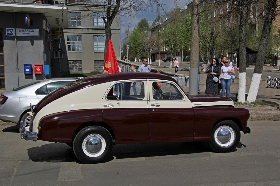 ГАЗ-М-20 «Победа» - парад ретроавтомобилей в День Победы 9 мая 2019 г. в Кирове
