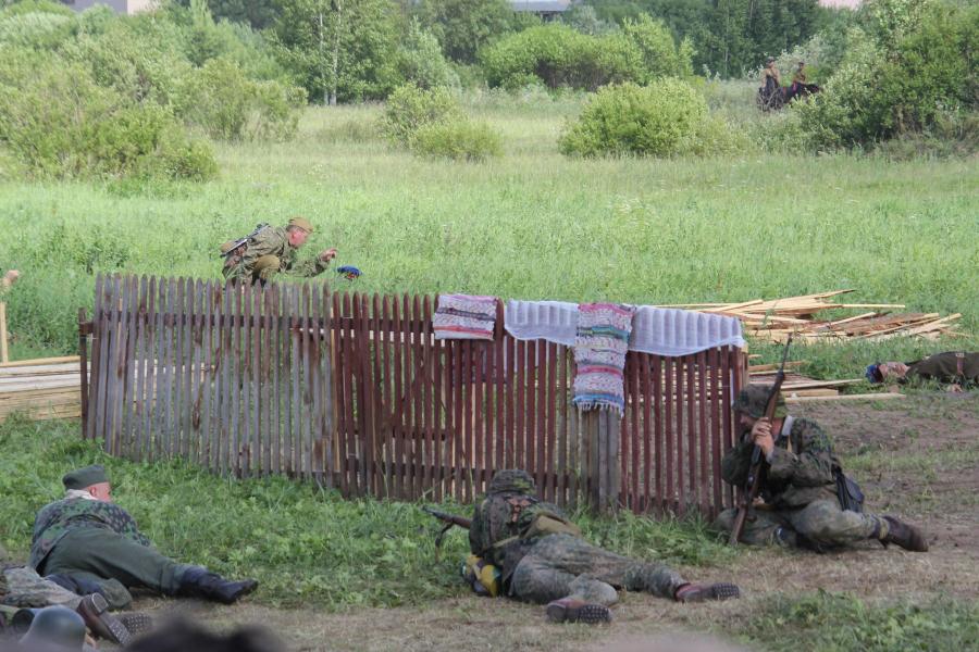 Залёгшие за забором войска - реконструкторский фестиваль «Живая история» 2019