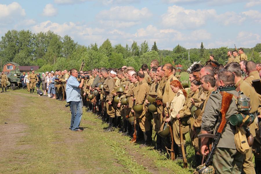 Построение участников битвы - реконструкторский фестиваль «Живая история» 2019